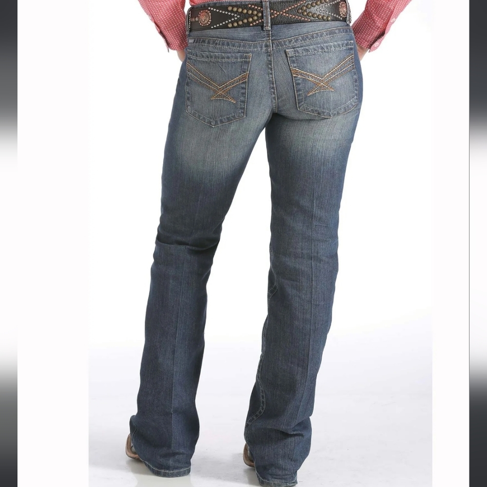 Cinch Ladies Ada Relaxed Fit Jeans size 27/3R